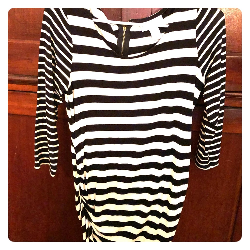 Jessica Simpson Maternity Shirt